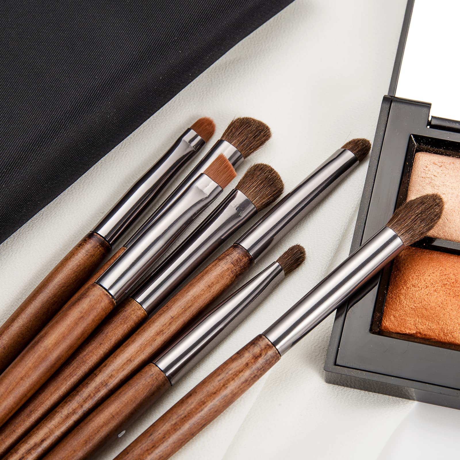 ENZO KEN Deluxe Natural Goat Hair Makeup Brush Set with Case, 24 Cosmetic Brushes Makeup Set, Wooden Natural Makeup Brushes, Natural Bristle Makeup Brush, Natural Hair Makeup Brushes Set Professional.
